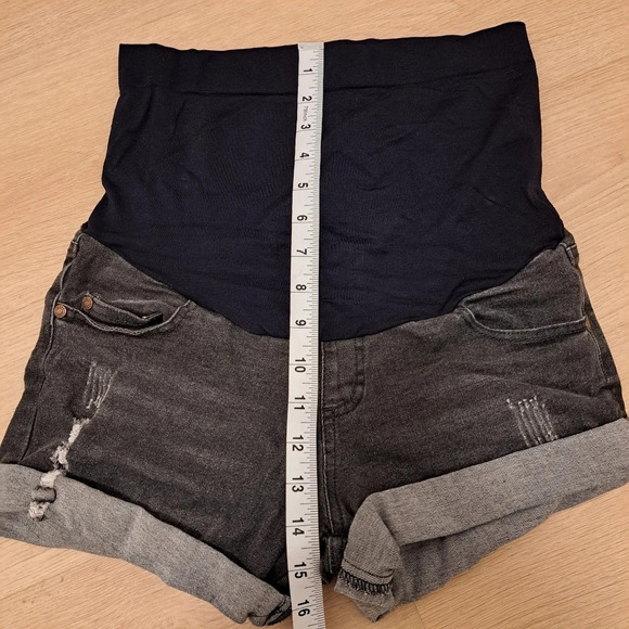 Hofish Grey Black‎ Distressed Over The Belly Shorts Size Small - Picture 2 of 6
